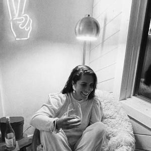 Meet your Posher, Eva